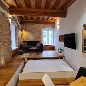 Boutique Krizanke Ljubljana